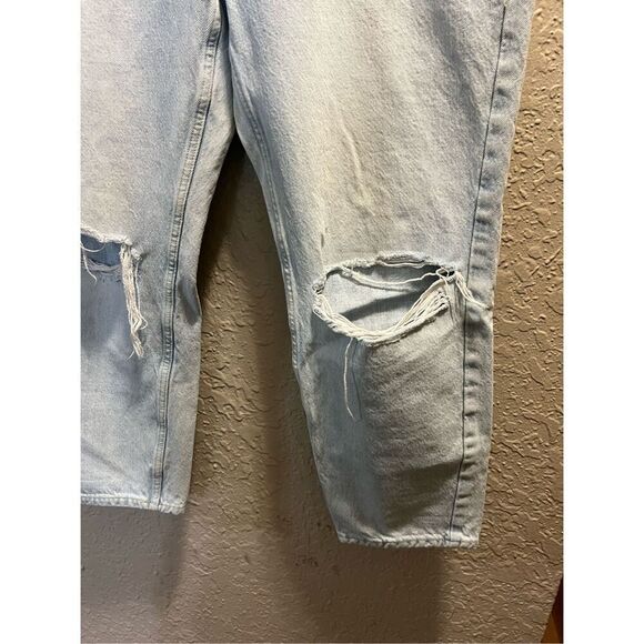 Mom High Rise Light Blue Jeans Ripped Knees Woman’s Size 18 Regular - Picture 3 of 11